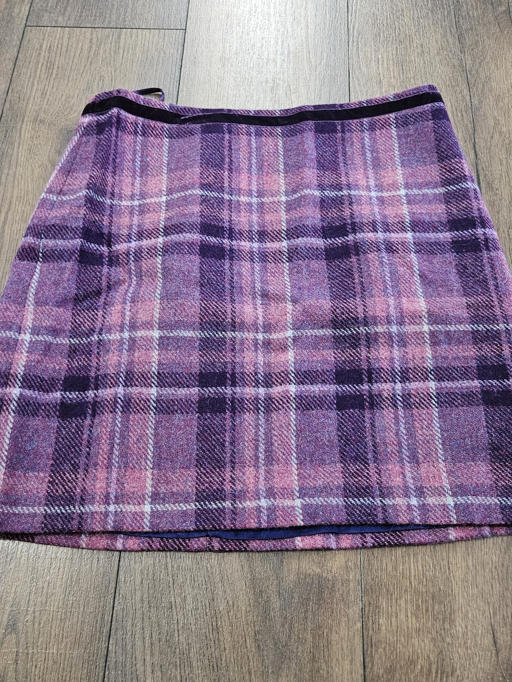 Banana Republic Plaid Wool Mini Skirt in Purple & Pink Size 6